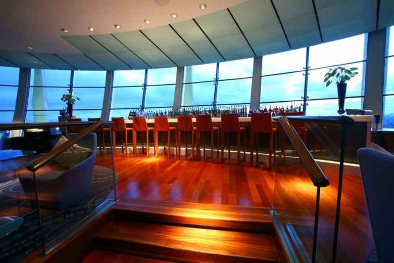 城市空間酒吧和餐廳