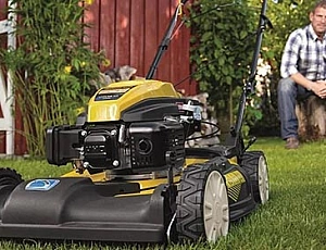 18 Best Gas Lawn Mowers