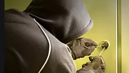 15 labākie durvju slēdzeņu uzņēmumi