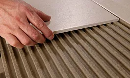 20 najlepszych klejów do płytek