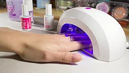 15 parasta lamppua geelilakan kuivaamiseen