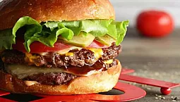 10 καλύτερα χάμπουργκερ στη Μόσχα