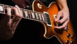 10 מגברים המשולבים הטובים ביותר לגיטרות