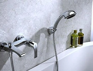 10 consigli per scegliere un rubinetto da bagno