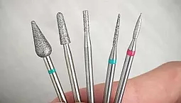 10 parasta kynsileikkurimerkkiä