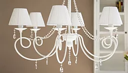 Cele mai bune 10 magazine online de candelabre și iluminat