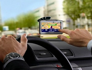 10 tips untuk memilih navigator untuk mobil Anda