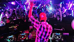 أفضل 5 ملاهي ليلية في سان بطرسبرج