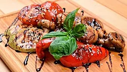 5 καλύτερα χορτοφαγικά καφέ στην Αγία Πετρούπολη