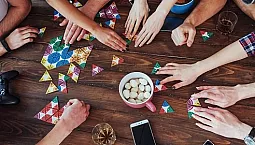 20 permainan papan terbaik untuk syarikat