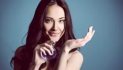 10 mest beständiga parfymer för kvinnor