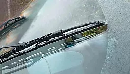 20 parimat klaasipuhasti harja