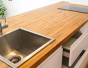 I 10 migliori produttori di piani cucina