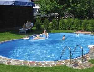 5 migliori rimedi per la fioritura dell'acqua in piscina