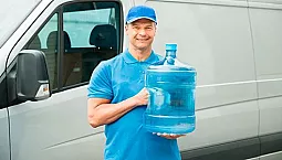 10 parasta vesijakeluyritystä Pietarissa