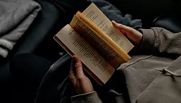 หนังสือสยองขวัญ 10 อันดับแรก