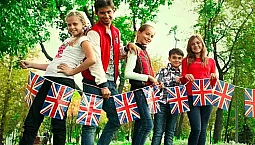 12 geriausių vasaros kalbų stovyklų