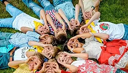 10 geriausių vaikų stovyklų Leningrado srityje