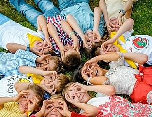 Els 10 millors campaments infantils de la regió de Leningrad