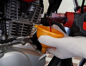 10 labākās motociklu eļļas