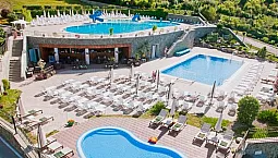 5 μεγαλύτερες εξωτερικές πισίνες στο Αλτάι