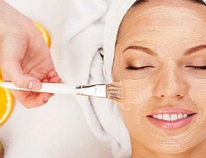 10 nejlepších chemických peelingů na obličej