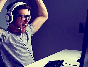 Cele mai bune 10 căști de gaming la buget sub 2000 de ruble