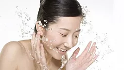 10 Minyak Korea Terbaik untuk Pencuci Muka