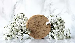 5টি সেরা কঠিন শ্যাম্পু