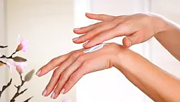 10 קרמי הידיים הטובים ביותר לעור יבש