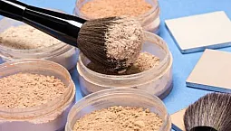 10 geriausių palaidų veido pudrų