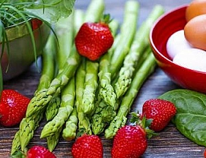 10 সেরা অনলাইন স্বাস্থ্য খাদ্য দোকান