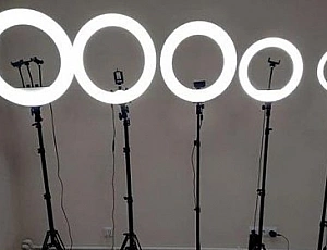Top 10 společností s prstenovými lampami