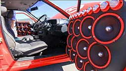 5 อะคูสติกป๊อปที่ดีที่สุดสำหรับรถยนต์