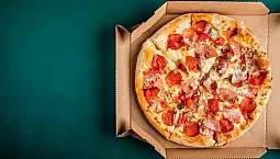 ماسکو میں ڈیلیوری کے ساتھ 5 سب سے سستے پیزا