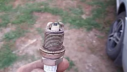 5 best spark plugs for Renault Logan