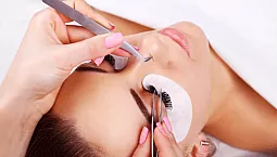 10 geriausių blakstienų priauginimo klijų