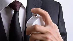 10 mest populära parfymer för män