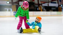 15 أفضل أحذية تزلج للأطفال