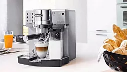 10 מכונות הקפה הטובות ביותר לבית מתחת ל-30,000 רובל