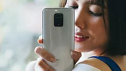 10 สมาร์ทโฟนที่ดีที่สุดพร้อมกล้องที่ดีต่ำกว่า 20,000 รูเบิล