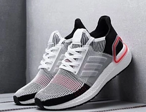 10 parimat naiste jooksujalatsi suveks Adidaselt