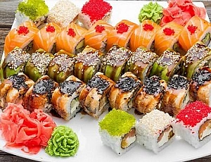 10 bästa sushi och rullleveranser i Nizhny Novgorod