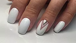 10 cele mai bune lacuri cu gel alb