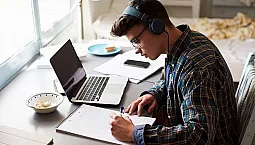 10 najboljših prenosnikov glede na ceno in kakovost v letu 2021