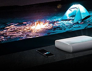 5 najlepších projektorov pre domáce kino za cenu a kvalitu