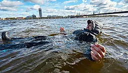 10 חליפות הציפה הטובות ביותר לדיג קרח לשנת 2021