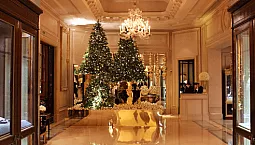 10 hotel terbaik di St. Petersburg untuk merayakan Tahun Baru