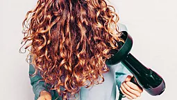 Los 5 mejores secadores de cabello con difusor para cabello rizado