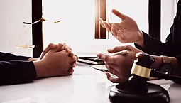 オムスクの 5 つの最高の個人破産会社